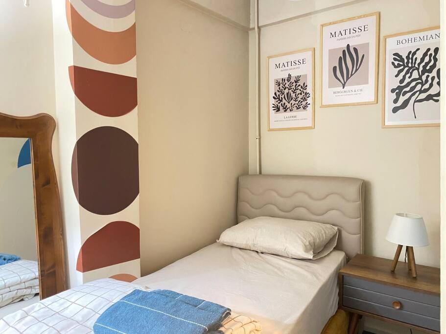 Apartamento Comfy - Spacious Flat On The Kadikoey Seaside Estambul Exterior foto
